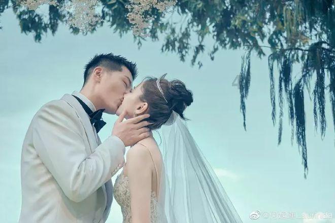 卡塔尔亚洲杯1/8决赛：马宁担任主裁判执法比赛